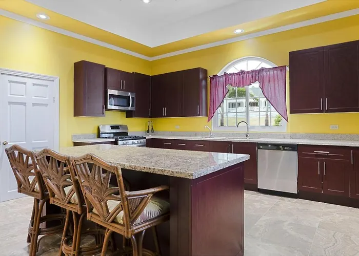 Villa Hospitality Expert Vsv Tf 3br Pool